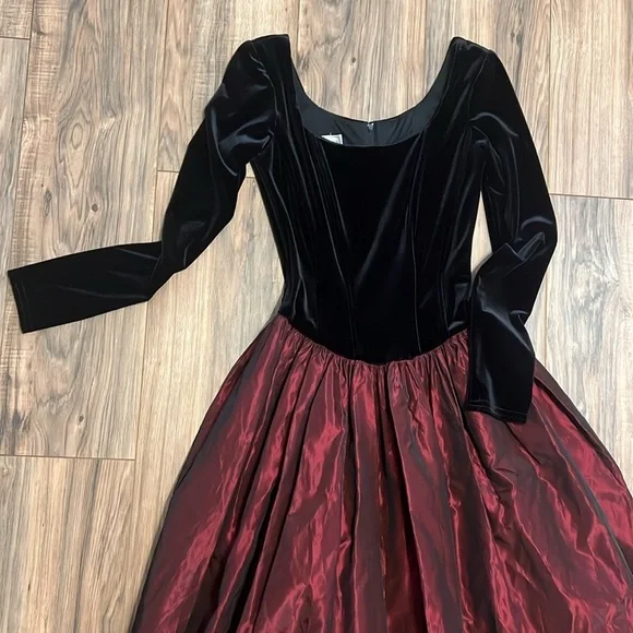 Jessica McClintock Vintage Velvet & Taffeta Gown Size 8 Victorian Cosplay Dress - Picture 5 of 16